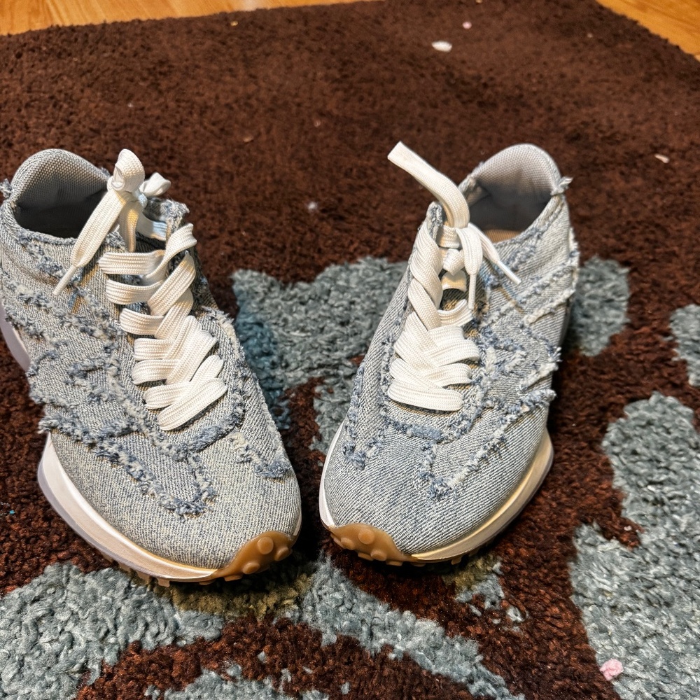 Steve Madden Sneakers